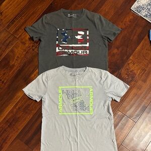 Under Armour T-Shirts - Dark Gray and Light Gray Boys Size Medium